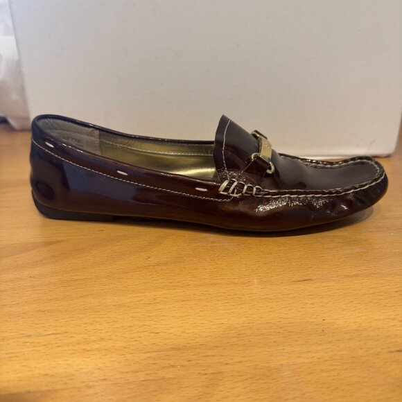 AK Anne Klein iFlex Patent Leather Loafer - 8.5 - Picture 6 of 6